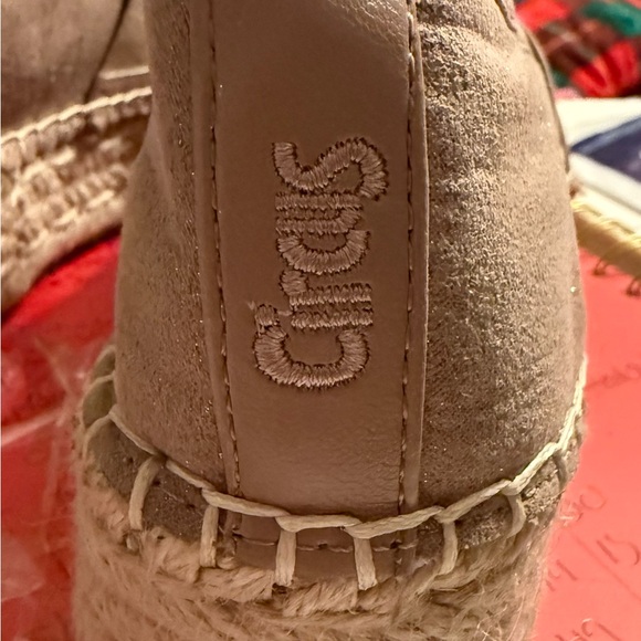 Circus Women's Slip-On Espadrilles - Picture 7 of 7